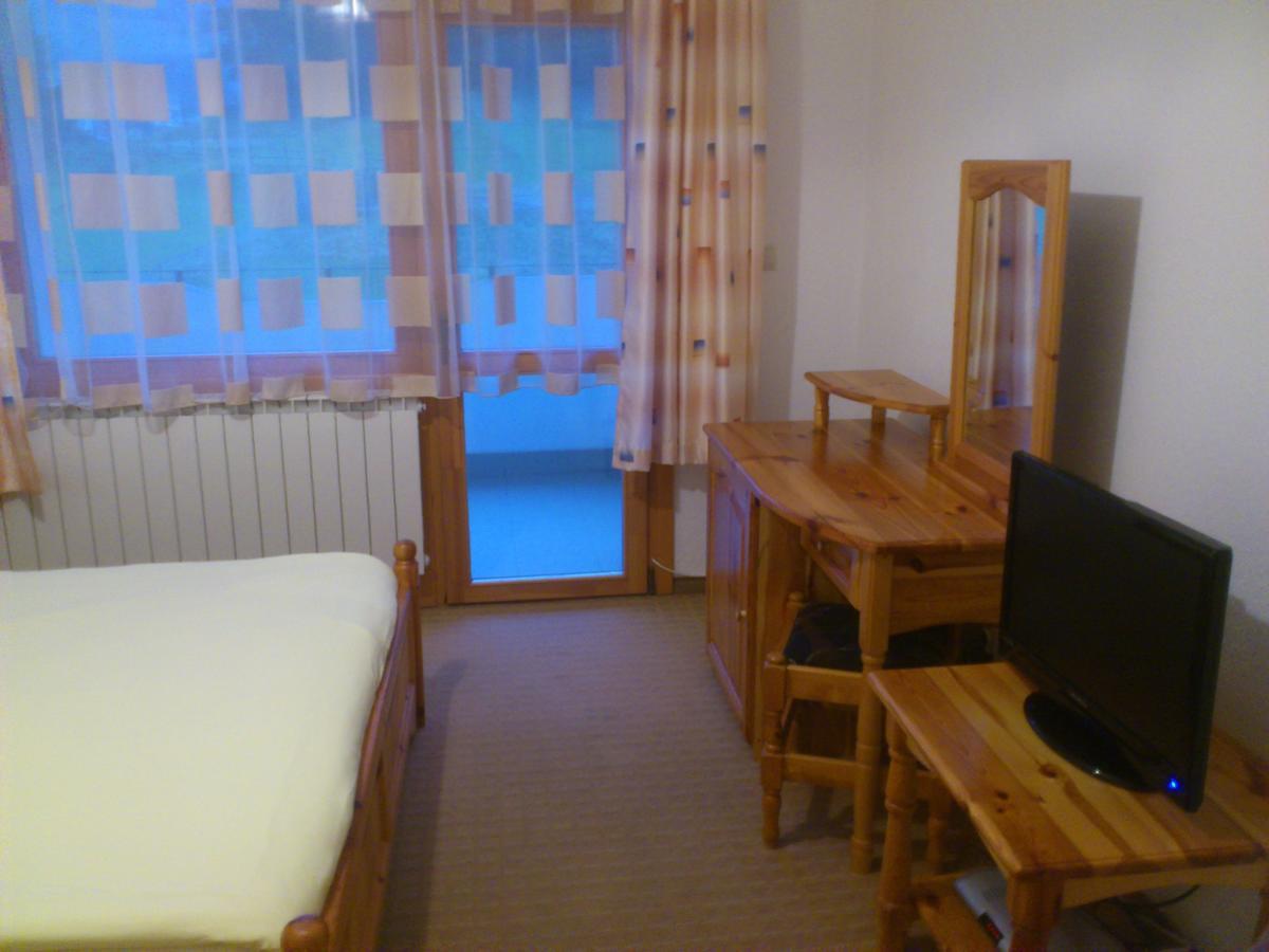 Yagodina Family Hotel Zimmer foto